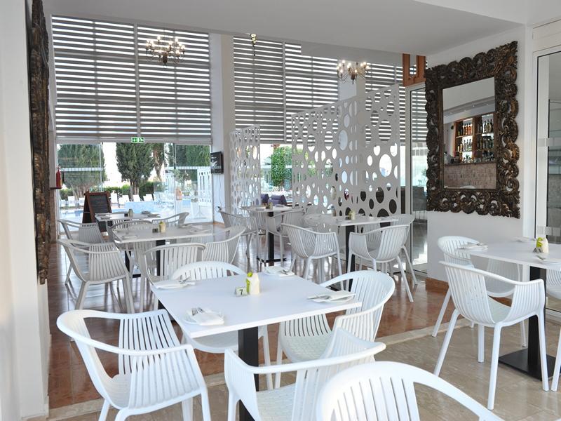 Európa - Ciprus - Ayia Napa - Fedrania Gardens Hotel (16)