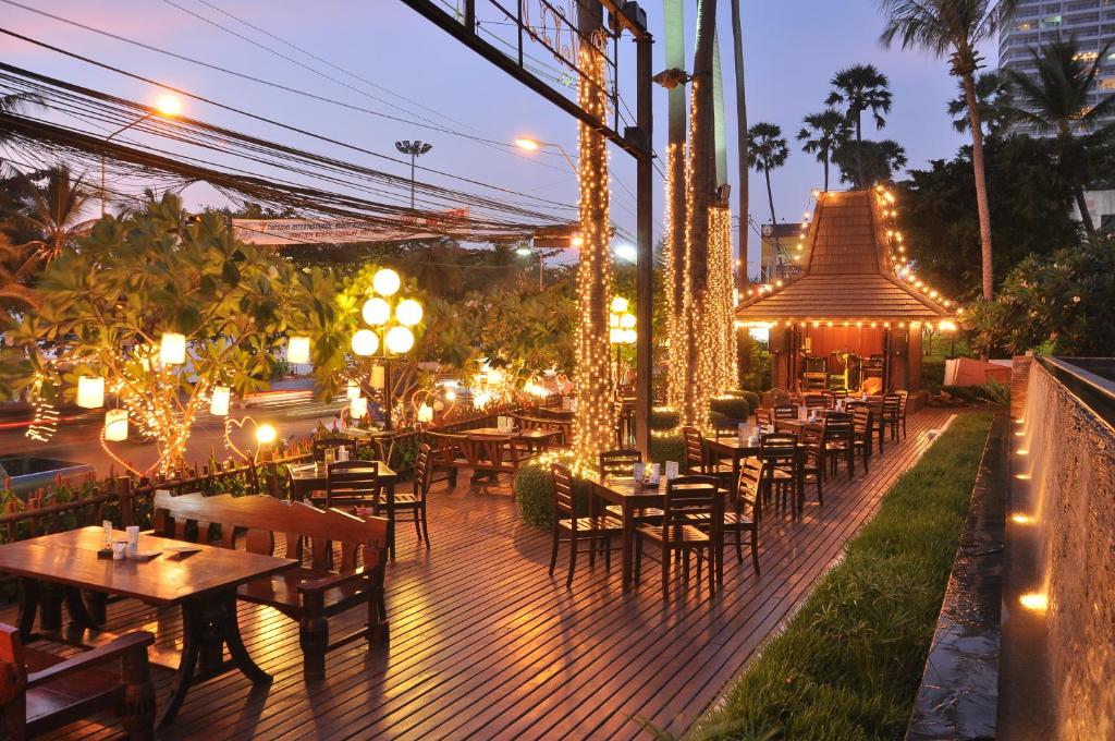 Ázsia - Thaiföld - Pattaya - Jomtien Palm Beach Hotel & Resort (4)