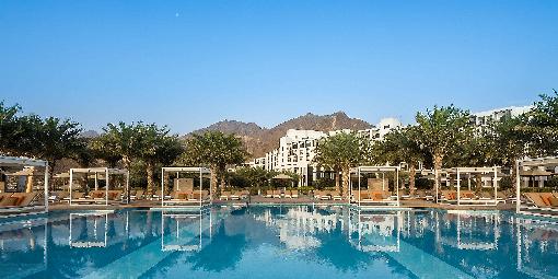 Intercontinental Fujairah Resort 5 + Novotel Al Barsha 2