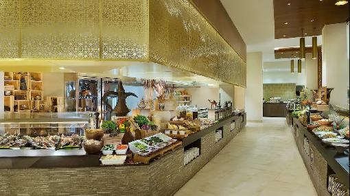 DoubleTree by Hilton Resort Spa Marjan Island 5 + Novotel Al Barsha 2