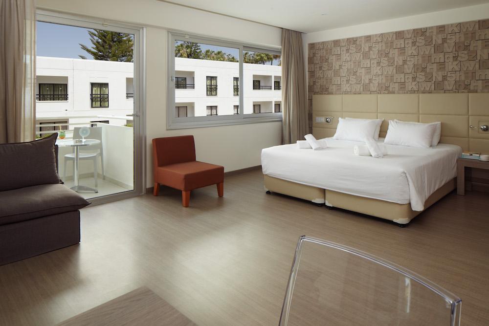 Melpo Antia Hotel and Suites (Debreceni indulással)